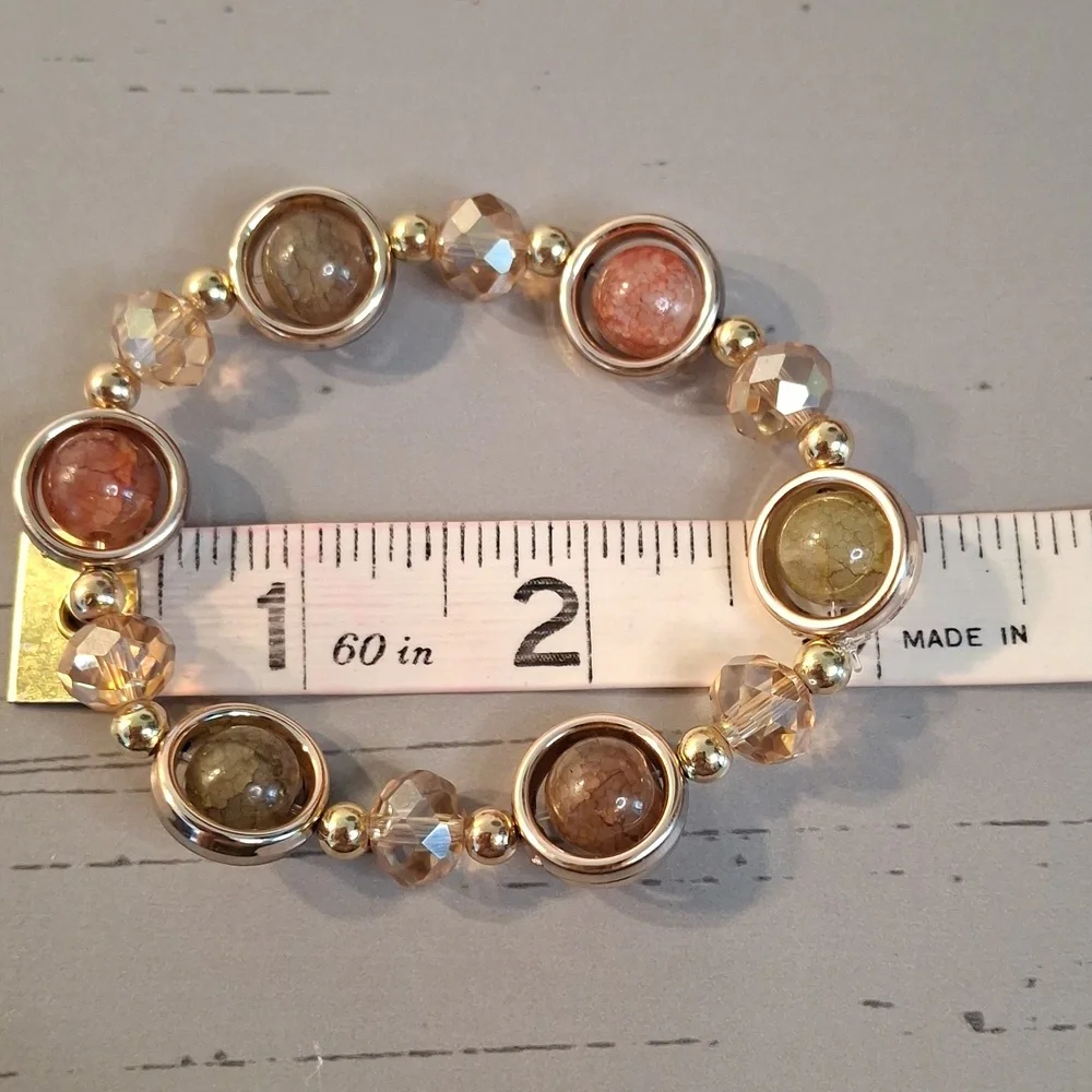 Elegant Gold & Green Beaded Bracelet Set - Picture 6 of 6